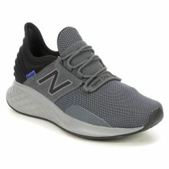 Men's New Balance Roav Sneakers -Reebok Shop 2 495