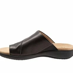 Women's Trotters Regina Sandals -Reebok Shop 3 157